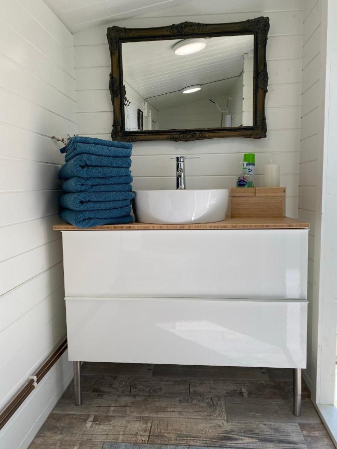 Secret Garden Glamping Hotel Lymington Eksteriør billede