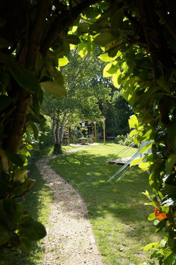 Secret Garden Glamping Hotel Lymington Eksteriør billede