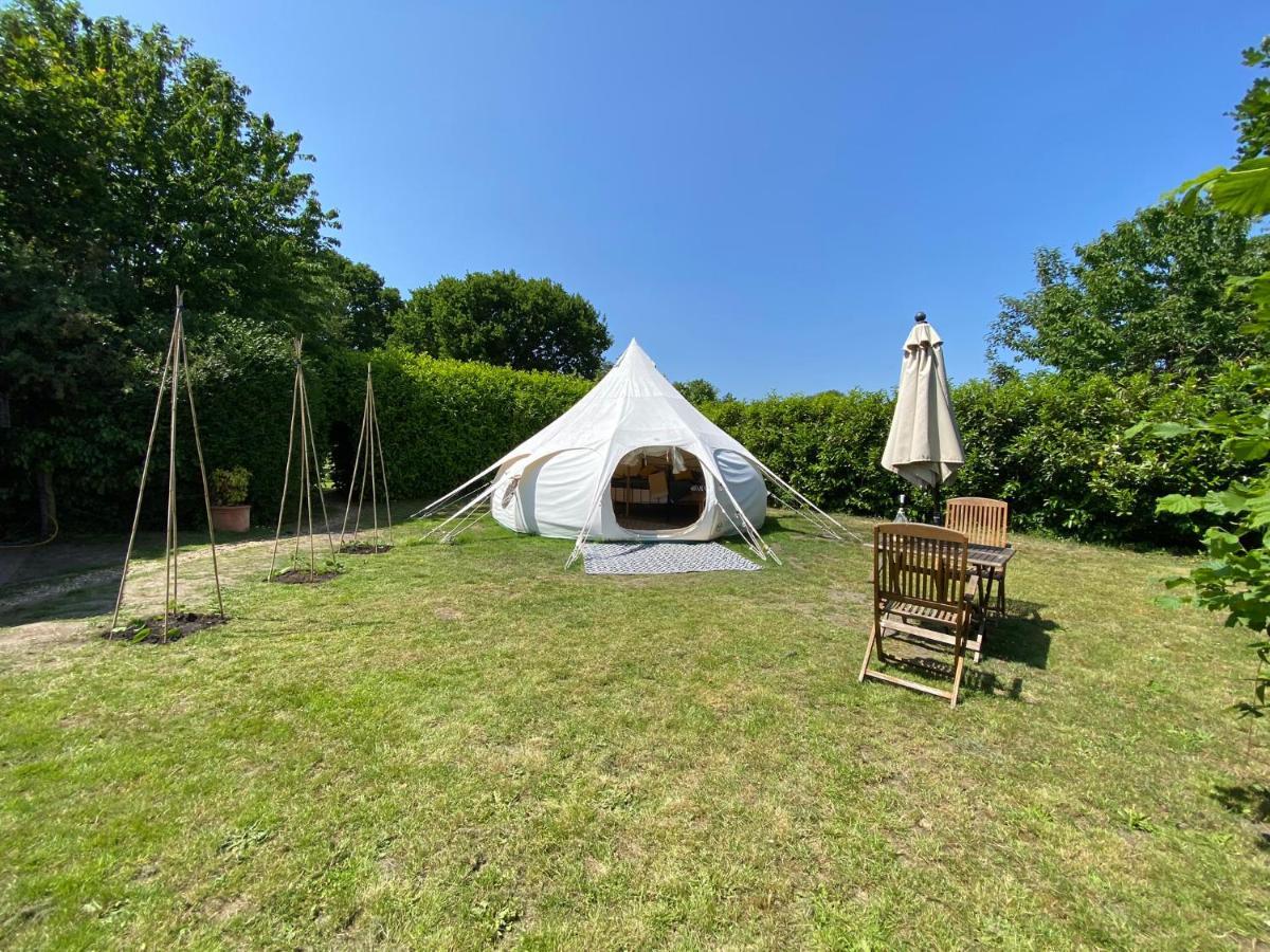 Secret Garden Glamping Hotel Lymington Eksteriør billede