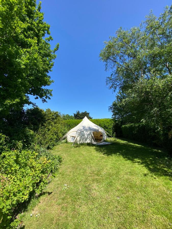 Secret Garden Glamping Hotel Lymington Eksteriør billede